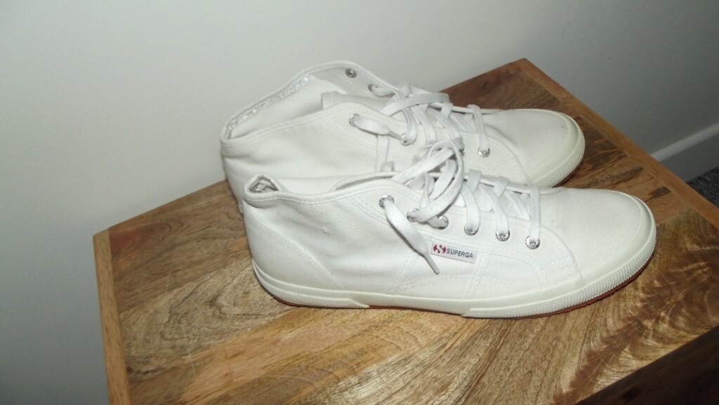 superga white pumps
